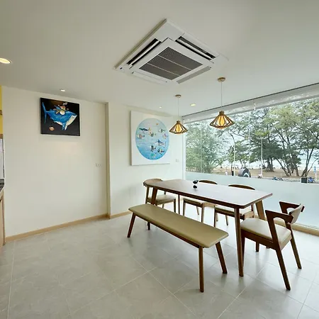 Fishtail Hostel Phuket-2